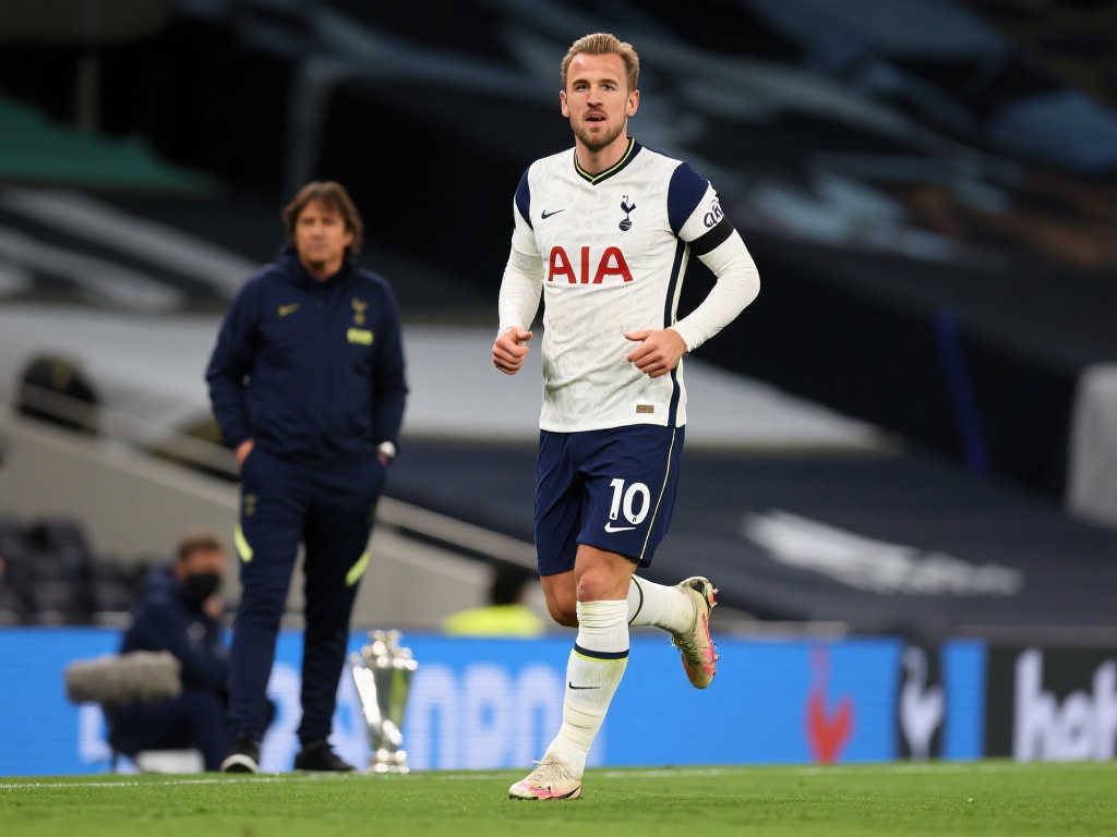 热刺会同意吗？斯科尔斯：曼联买人不少，但不如全力追逐凯恩